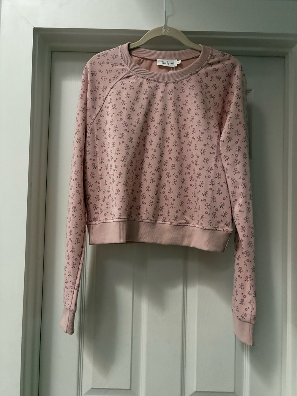 Pink Floral Long-Sleeve Crewneck Top